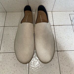 NWOB PATARA The Seeker Slip On ivory size 12